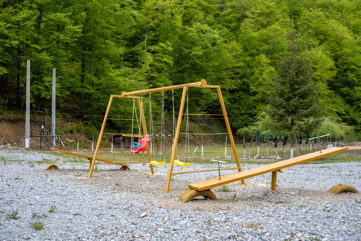 Loc de joacă